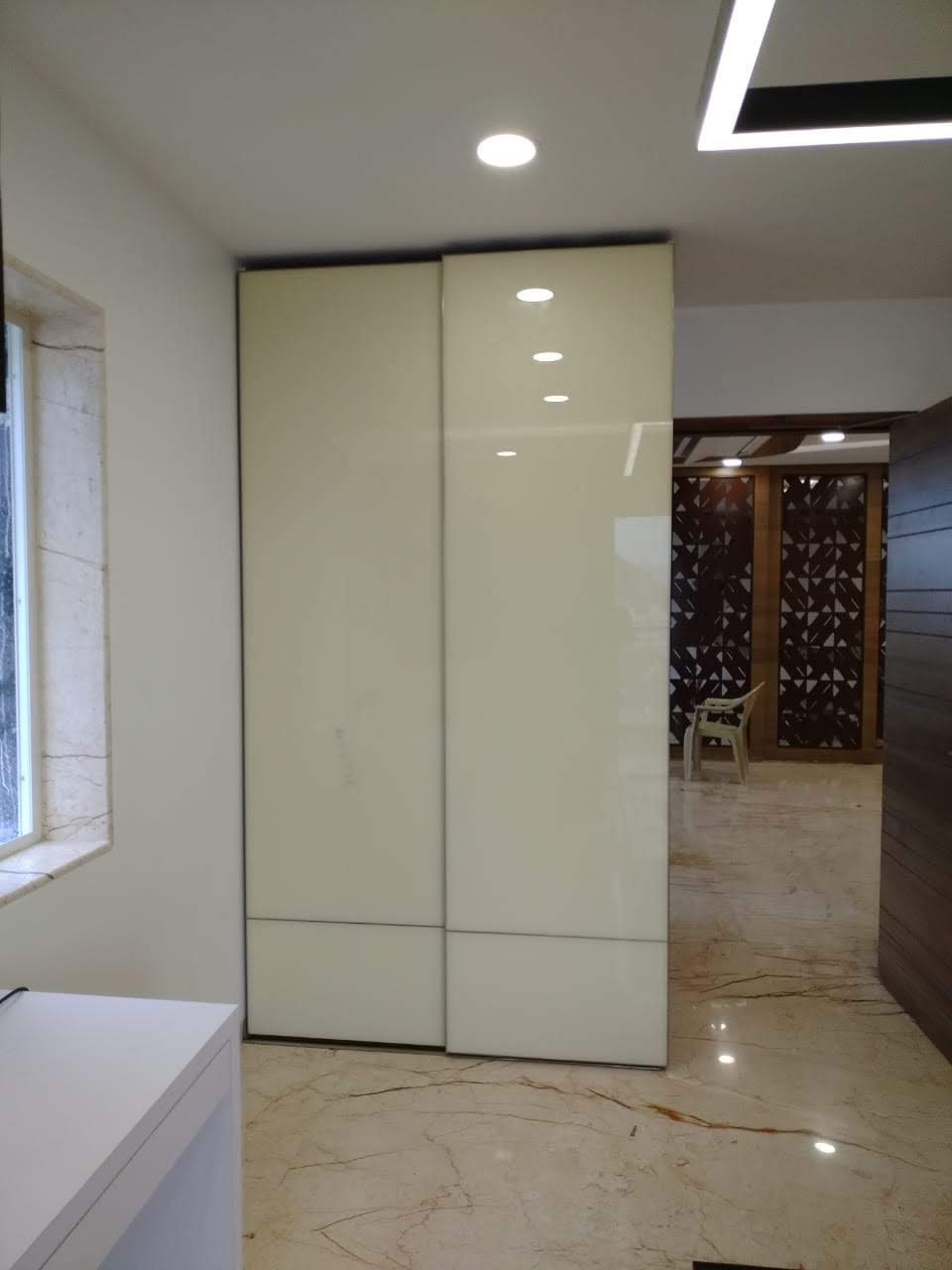 collection-range-of-designs-ideas-pictures-for-lacquer-glass-wardrobes-top-brand-in-noida-greater-noida-india